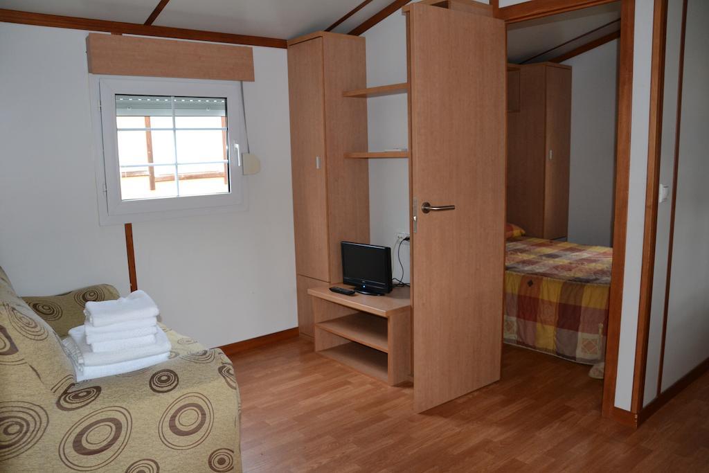 Camping Fuentes Blancas Бургос Номер фото